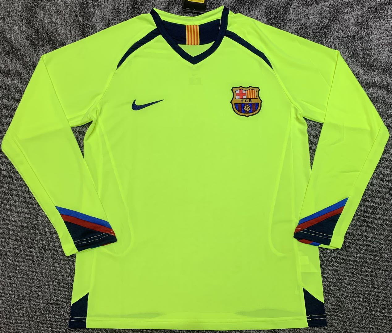 Barcelona 2005/06 Away Retro Long Sleeve Men Jersey – Yellow