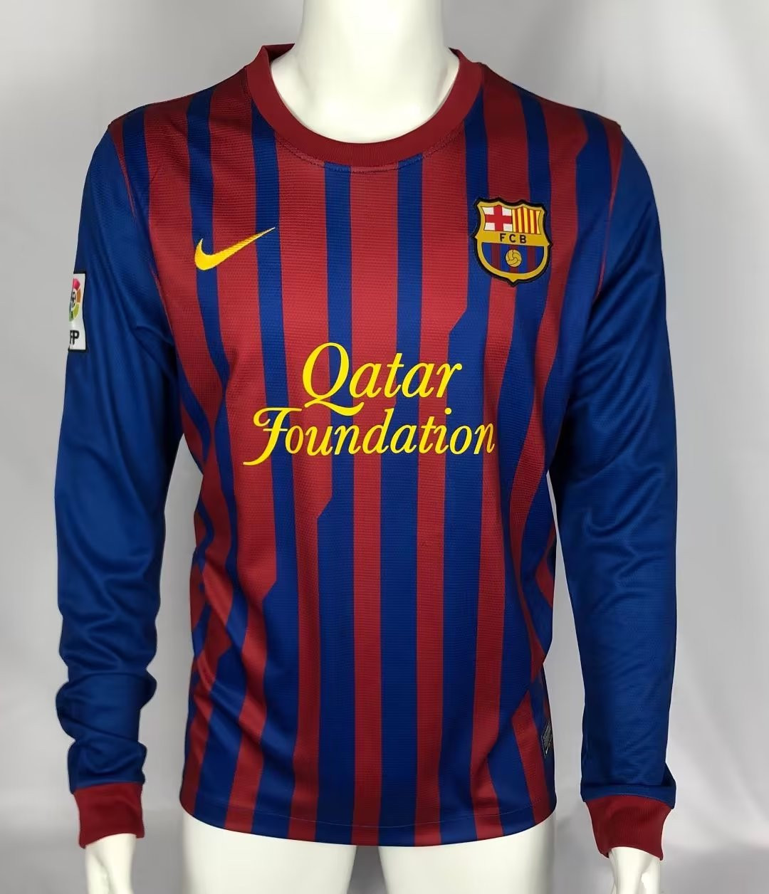 Barcelona 2011/12 Home Retro Men Jersey – Blue/Red