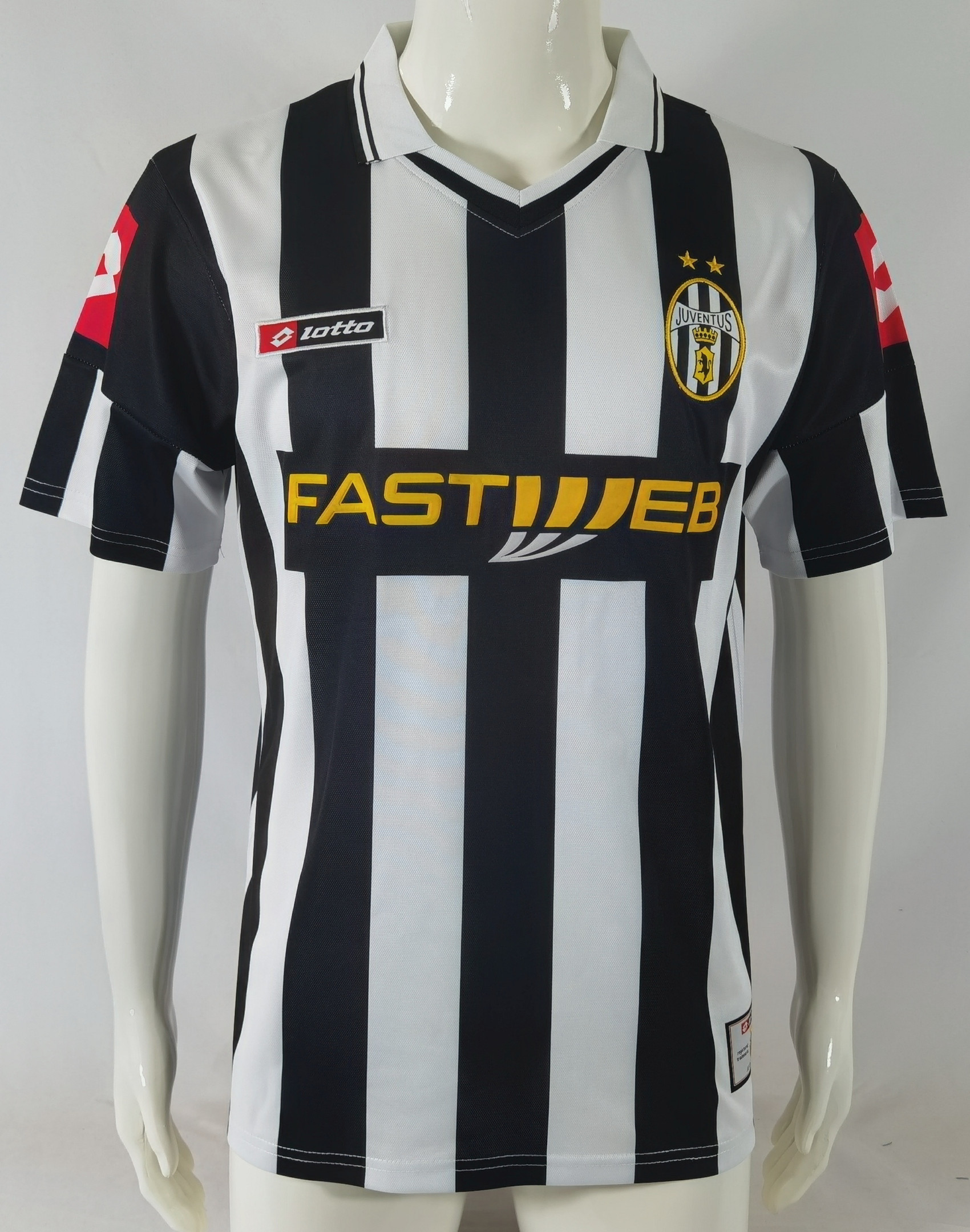 Juventus 2001/02 Home Retro Men Jersey – Black/White
