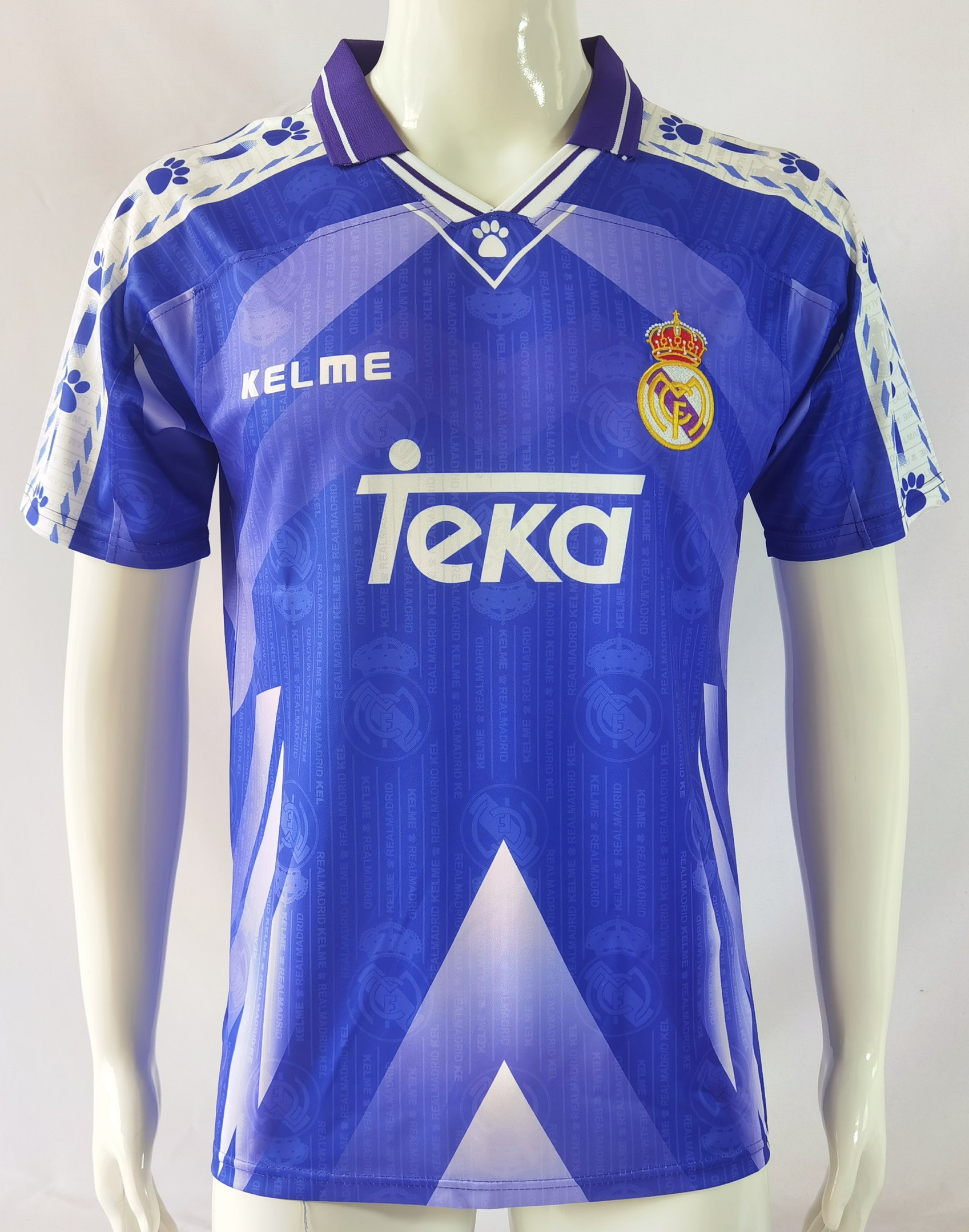 Real Madrid 1996/97 Away Retro Men Jersey – Blue