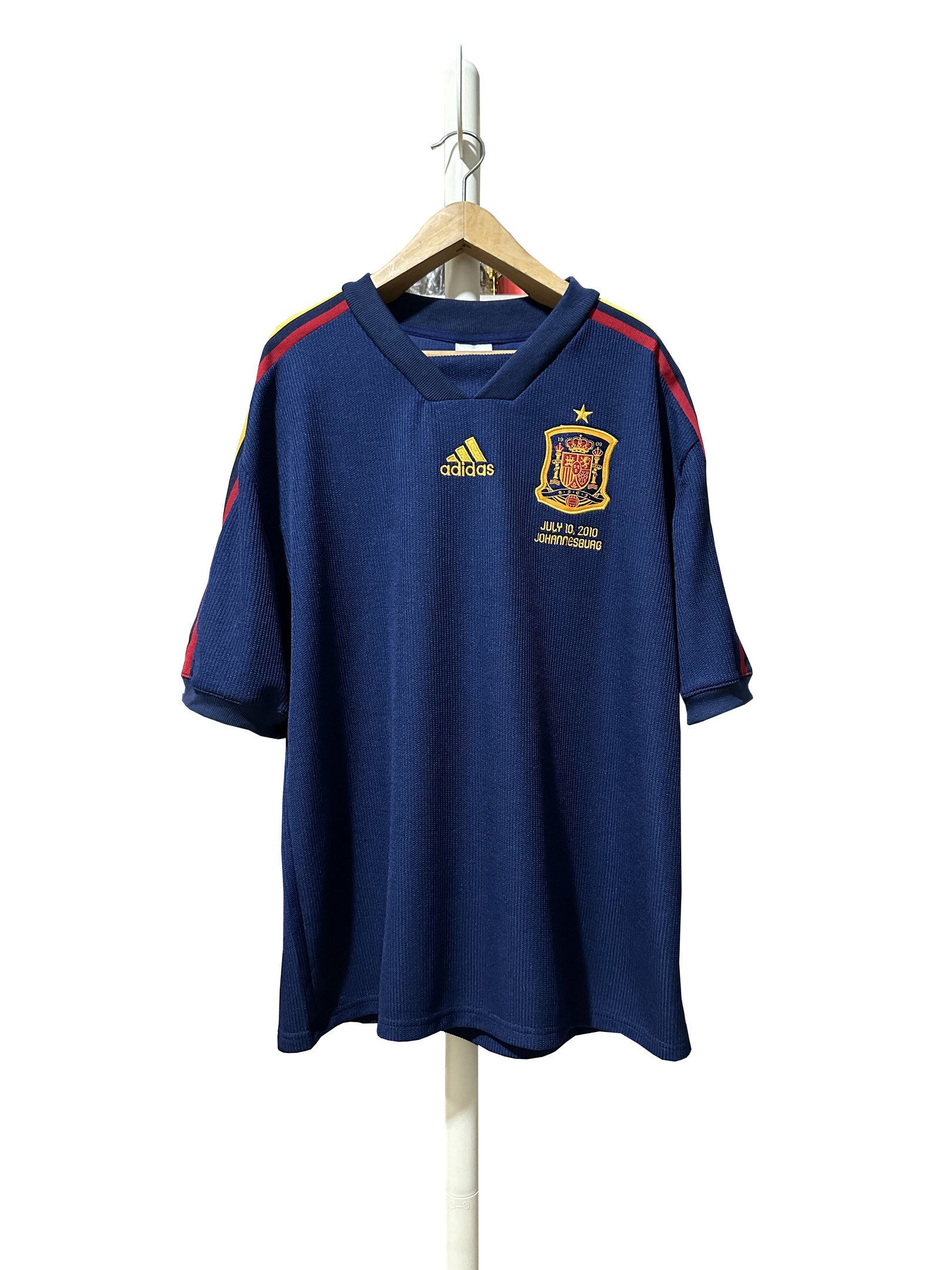 Spain 2010 World Cup Icon Men Retro Jersey – Navy