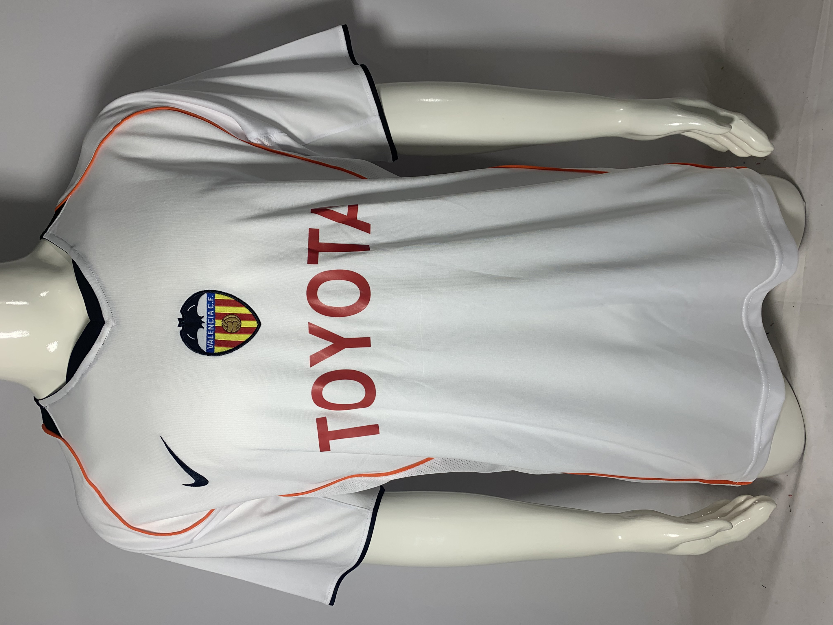 Valencia CF 2004/05 Home Retro Men Jersey – White